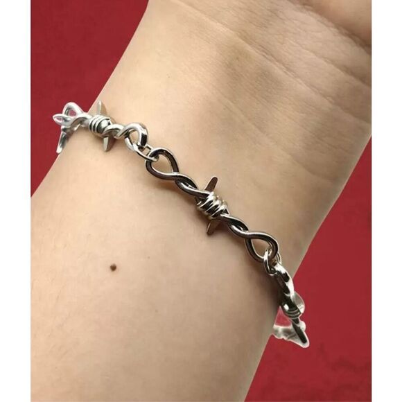 Barbed Wire Bracelet - Picture 5 of 6
